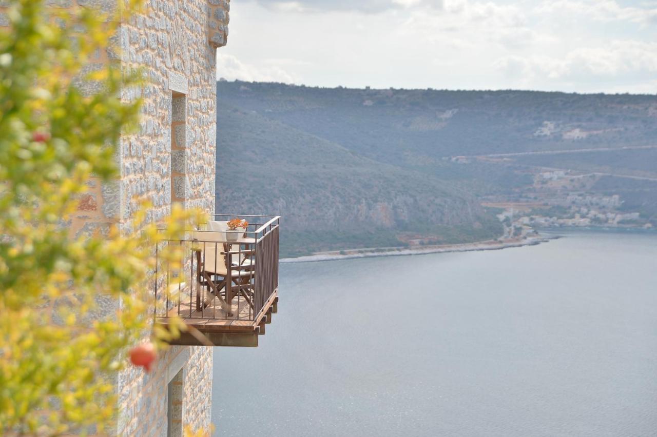 Akrolithi Guesthouse Karavostásion エクステリア 写真