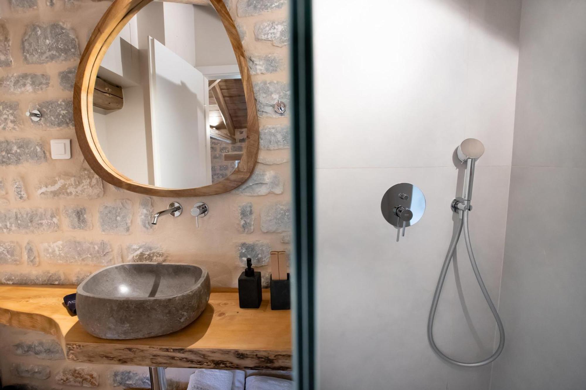 Akrolithi Guesthouse Karavostásion エクステリア 写真