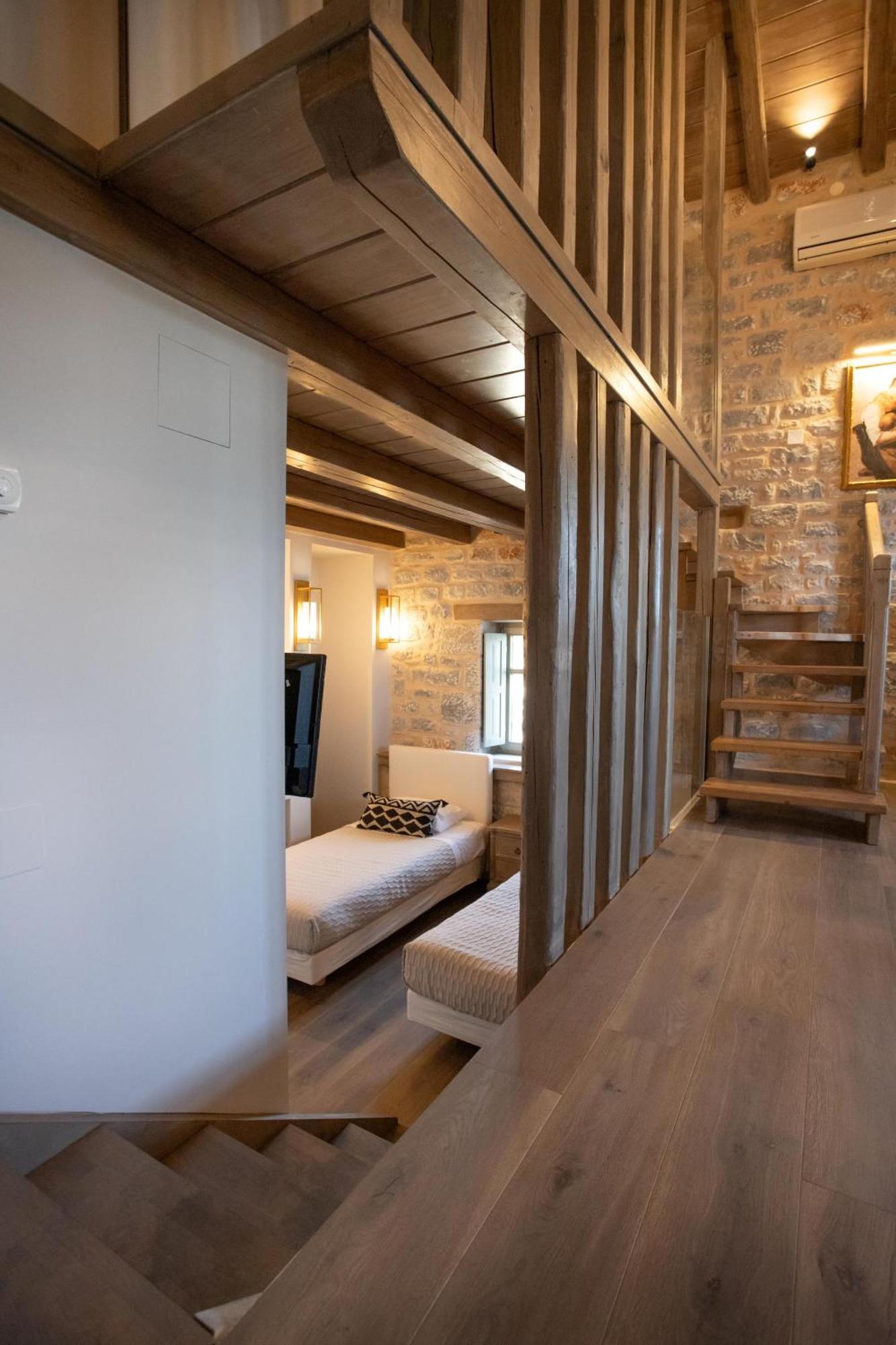 Akrolithi Guesthouse Karavostásion エクステリア 写真