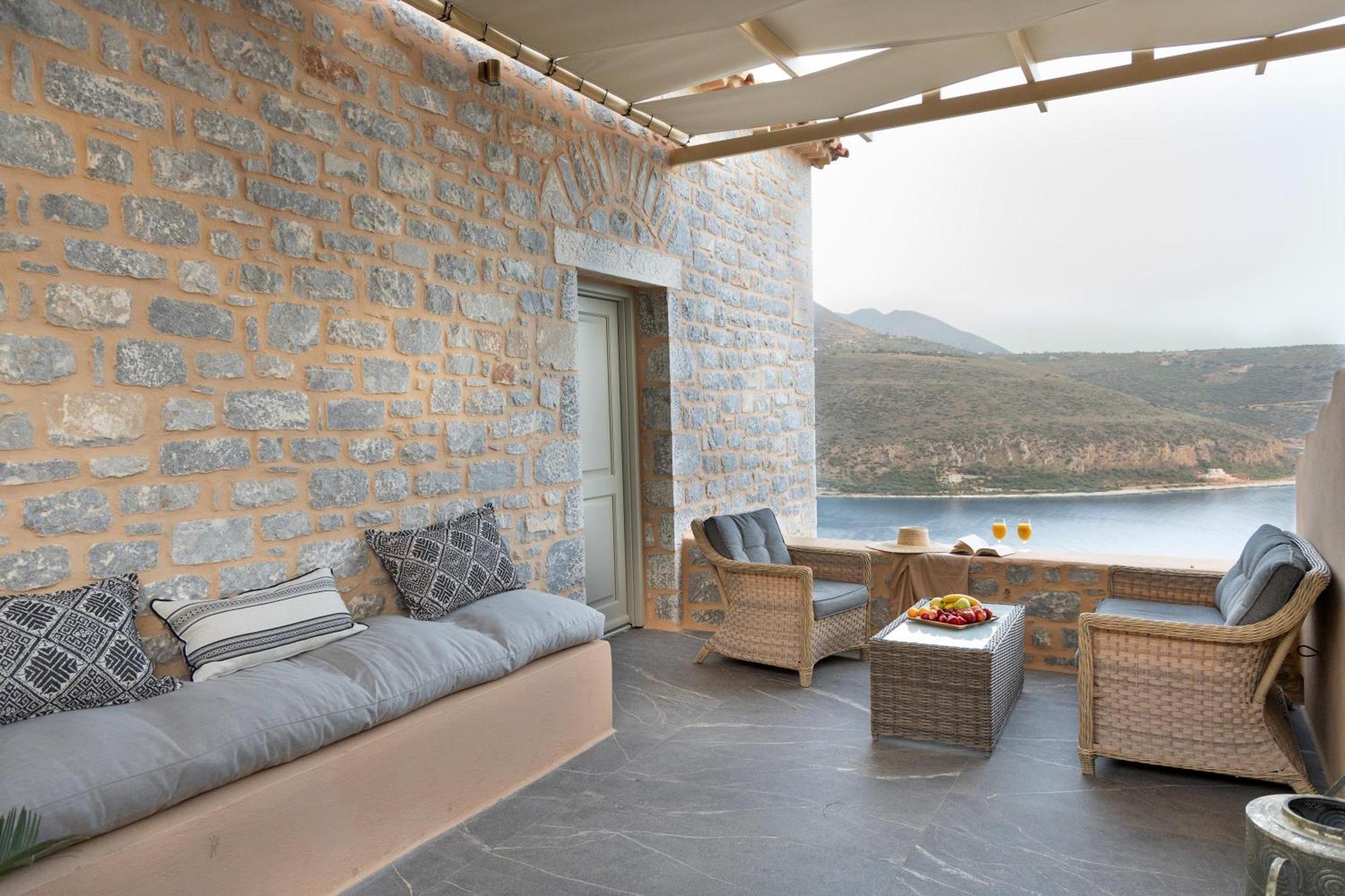 Akrolithi Guesthouse Karavostásion エクステリア 写真