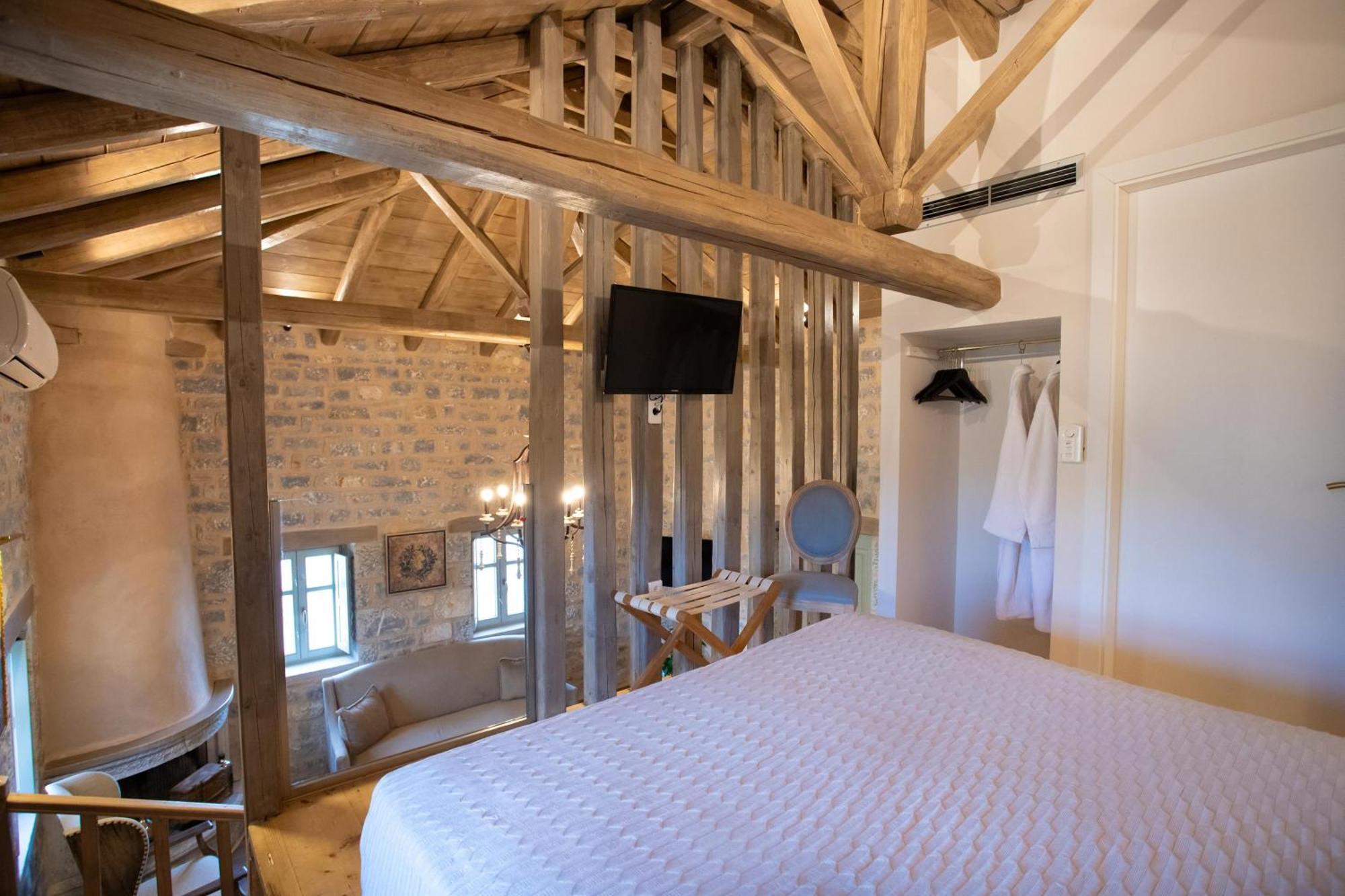 Akrolithi Guesthouse Karavostásion エクステリア 写真