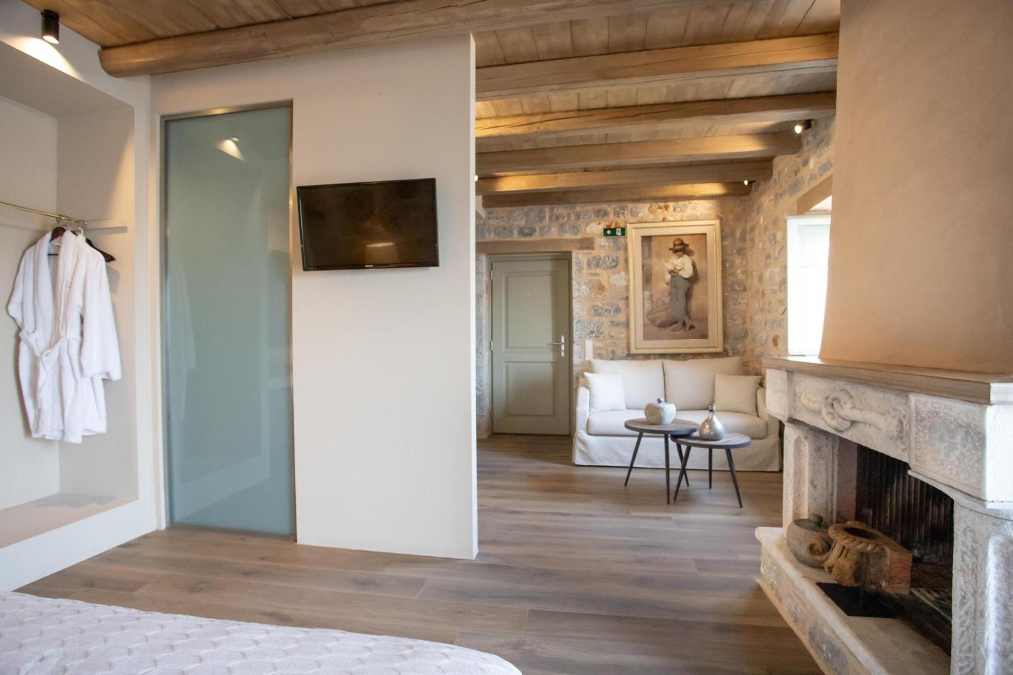 Akrolithi Guesthouse Karavostásion エクステリア 写真
